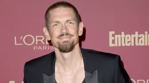 Steve Howey: Net Worth, Age, and Bio