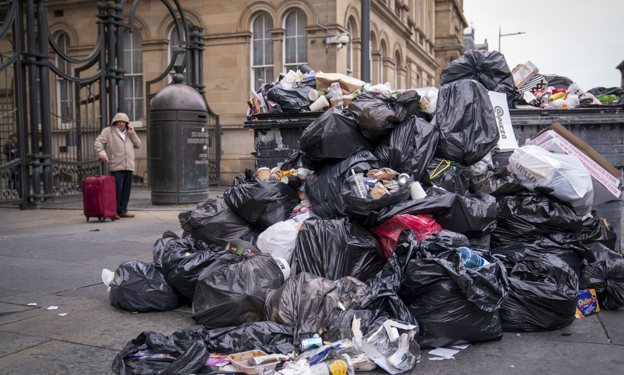 warrington bin strike